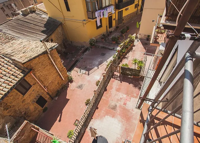 Cattedrale Bed & Breakfast 3*